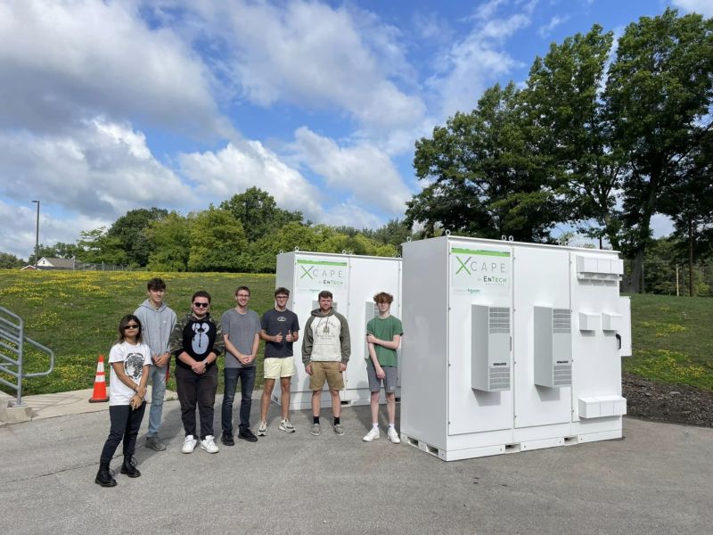 students and solar storage units